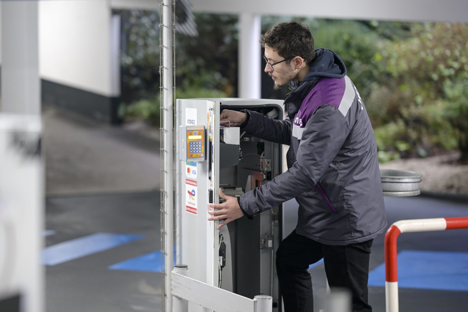 Borne parking intervention technicien